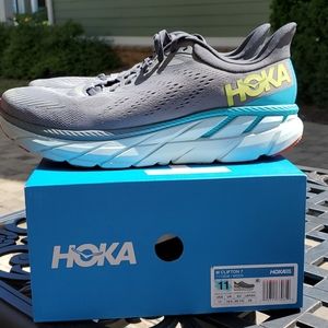Size 11 Men's HOKA Clifton 7